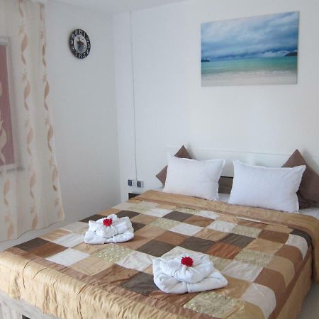Casa Gherghisan Hotel Costinesti Buitenkant foto