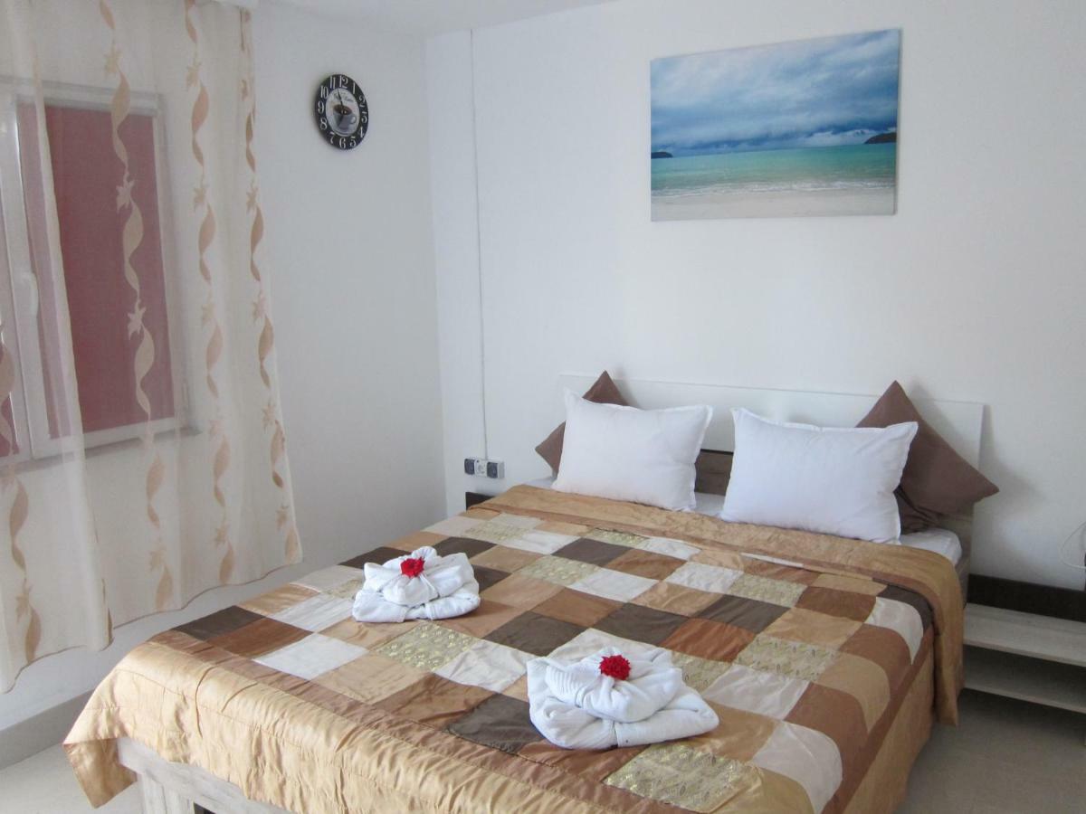 Casa Gherghisan Hotel Costinesti Buitenkant foto